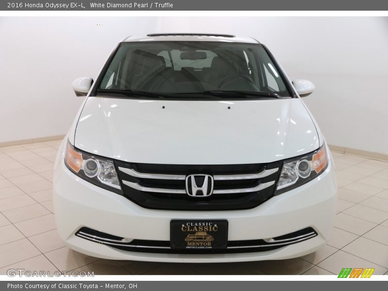 White Diamond Pearl / Truffle 2016 Honda Odyssey EX-L
