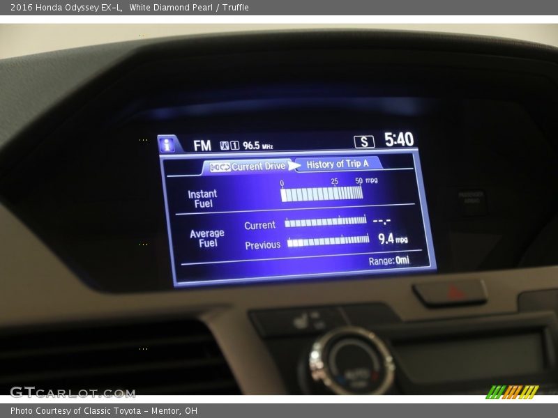 White Diamond Pearl / Truffle 2016 Honda Odyssey EX-L