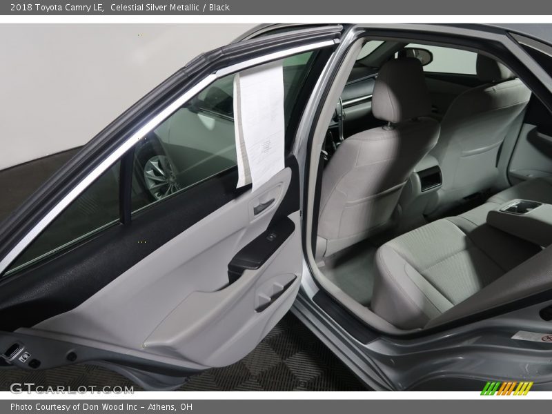 Celestial Silver Metallic / Black 2018 Toyota Camry LE