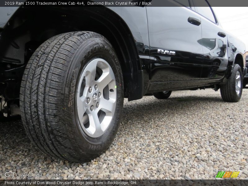 Diamond Black Crystal Pearl / Black 2019 Ram 1500 Tradesman Crew Cab 4x4