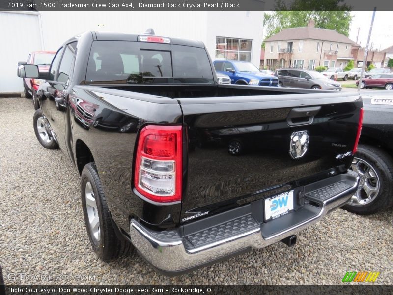 Diamond Black Crystal Pearl / Black 2019 Ram 1500 Tradesman Crew Cab 4x4