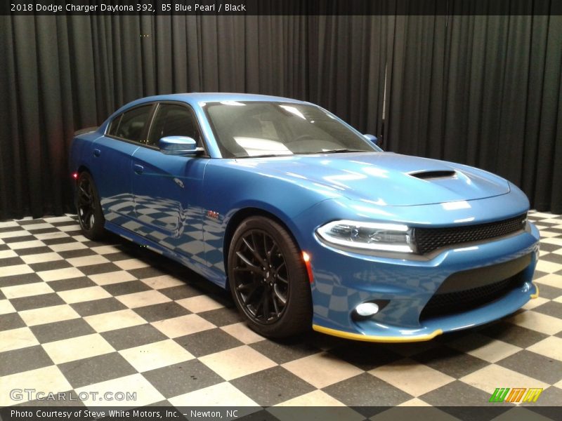 B5 Blue Pearl / Black 2018 Dodge Charger Daytona 392