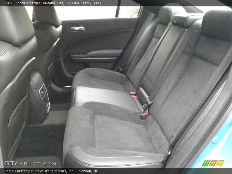 B5 Blue Pearl / Black 2018 Dodge Charger Daytona 392
