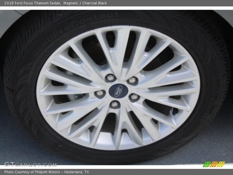 Magnetic / Charcoal Black 2018 Ford Focus Titanium Sedan