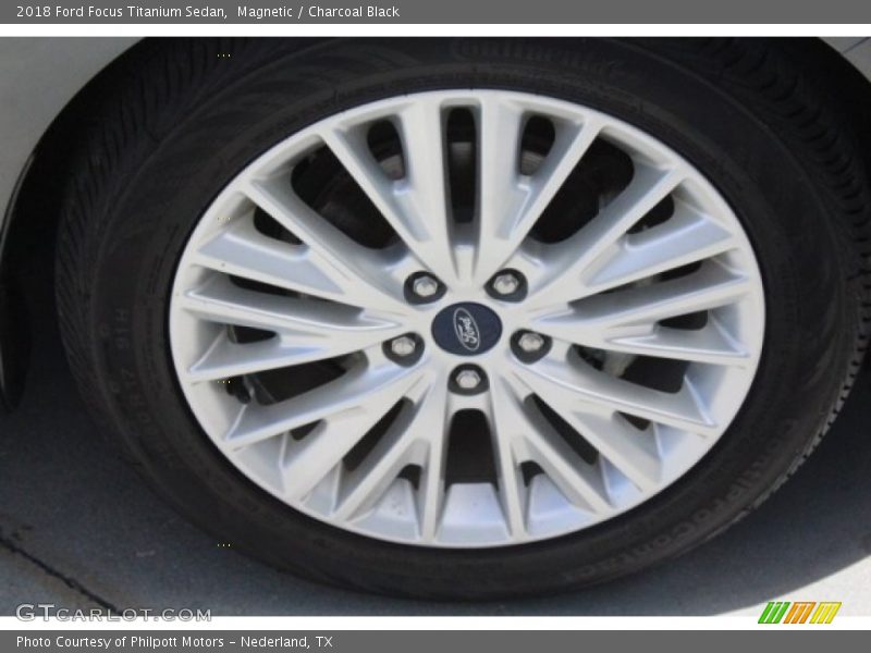 Magnetic / Charcoal Black 2018 Ford Focus Titanium Sedan