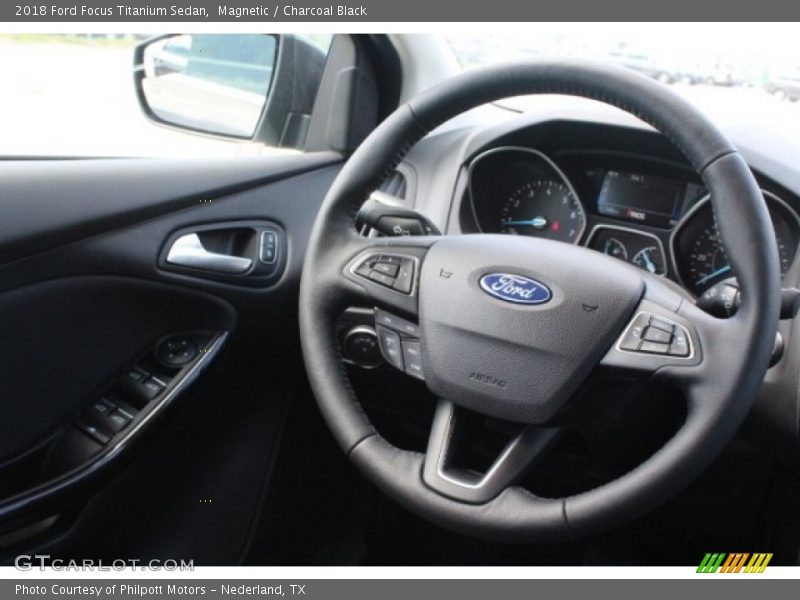 Magnetic / Charcoal Black 2018 Ford Focus Titanium Sedan