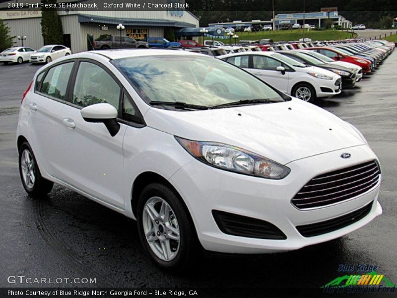 Oxford White / Charcoal Black 2018 Ford Fiesta SE Hatchback