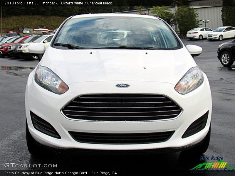 Oxford White / Charcoal Black 2018 Ford Fiesta SE Hatchback