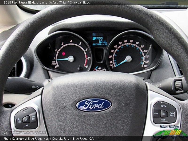Oxford White / Charcoal Black 2018 Ford Fiesta SE Hatchback