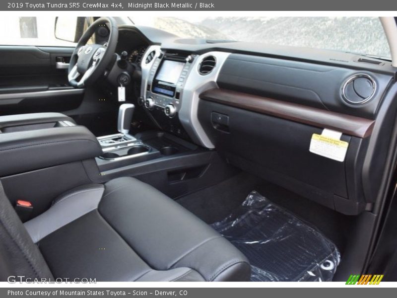 Midnight Black Metallic / Black 2019 Toyota Tundra SR5 CrewMax 4x4