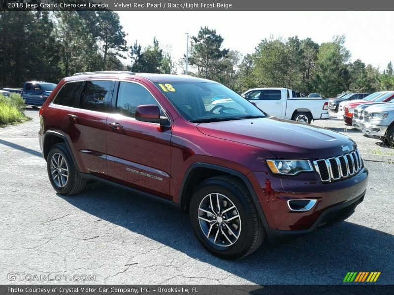 Velvet Red Pearl / Black/Light Frost Beige 2018 Jeep Grand Cherokee Laredo