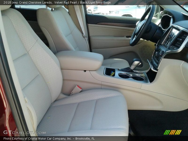 Velvet Red Pearl / Black/Light Frost Beige 2018 Jeep Grand Cherokee Laredo