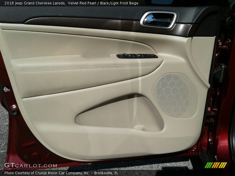 Velvet Red Pearl / Black/Light Frost Beige 2018 Jeep Grand Cherokee Laredo