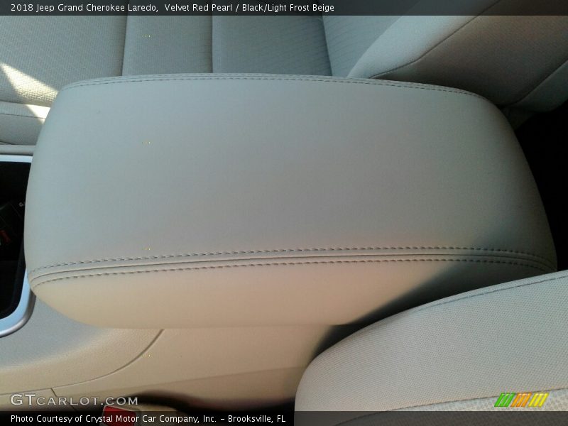 Velvet Red Pearl / Black/Light Frost Beige 2018 Jeep Grand Cherokee Laredo