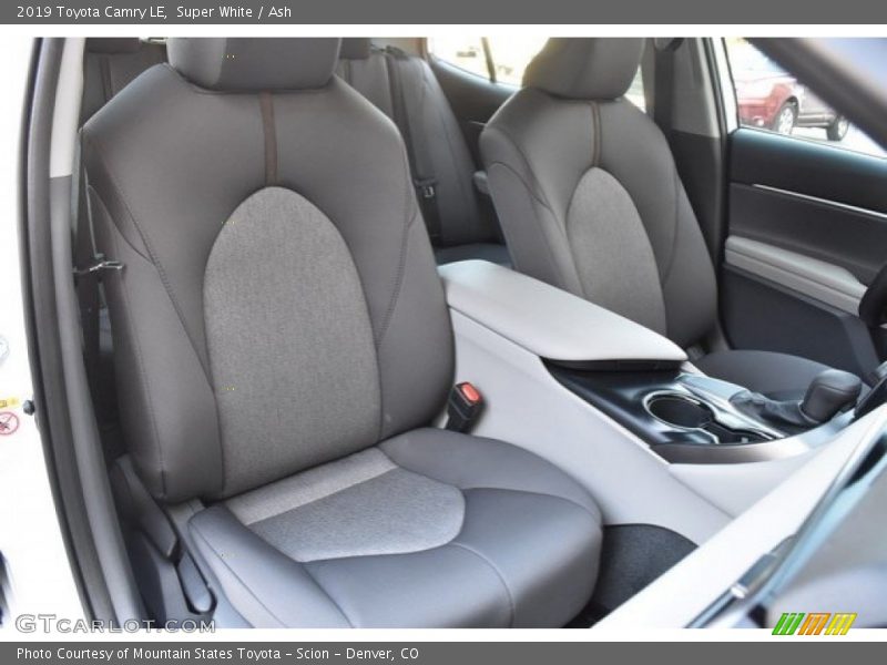 Super White / Ash 2019 Toyota Camry LE