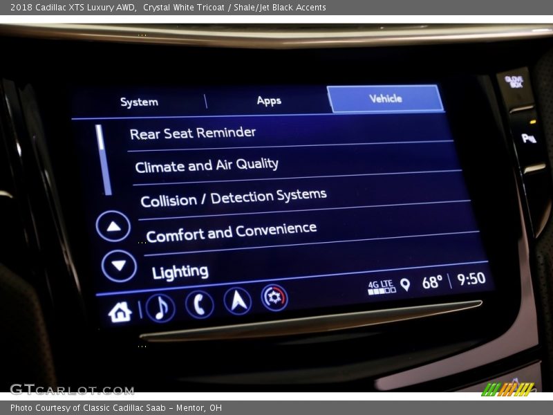 Crystal White Tricoat / Shale/Jet Black Accents 2018 Cadillac XTS Luxury AWD