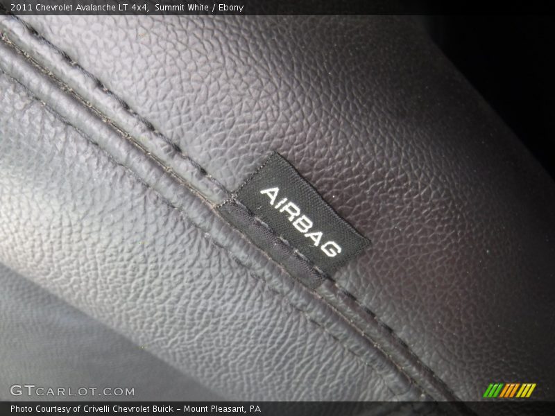 Summit White / Ebony 2011 Chevrolet Avalanche LT 4x4