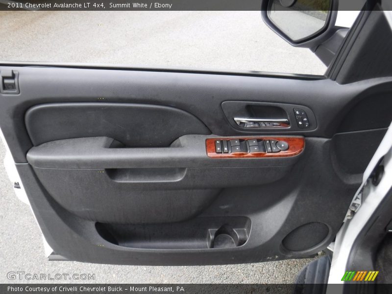 Summit White / Ebony 2011 Chevrolet Avalanche LT 4x4