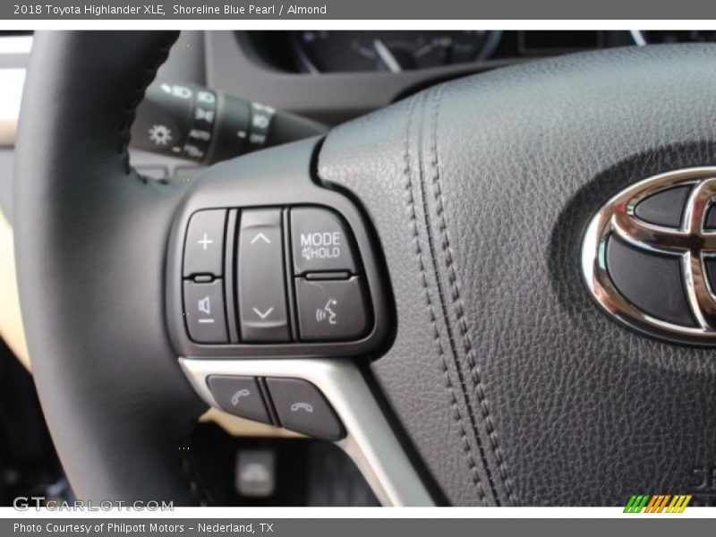 Shoreline Blue Pearl / Almond 2018 Toyota Highlander XLE