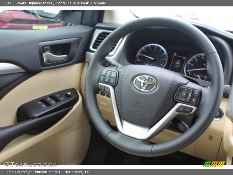 Shoreline Blue Pearl / Almond 2018 Toyota Highlander XLE