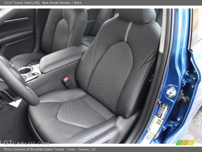 Blue Streak Metallic / Black 2019 Toyota Camry XSE