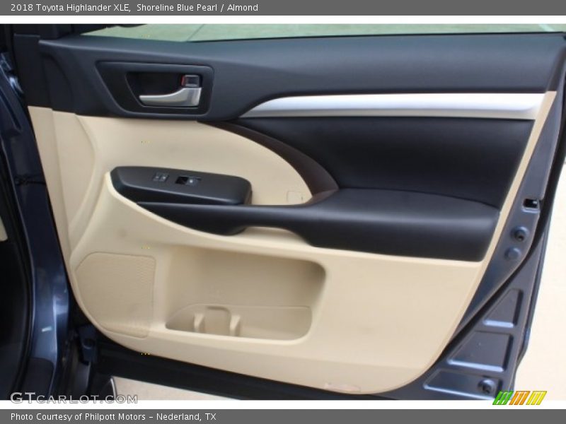 Shoreline Blue Pearl / Almond 2018 Toyota Highlander XLE