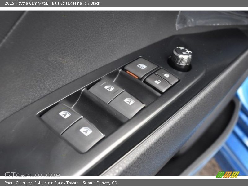 Blue Streak Metallic / Black 2019 Toyota Camry XSE