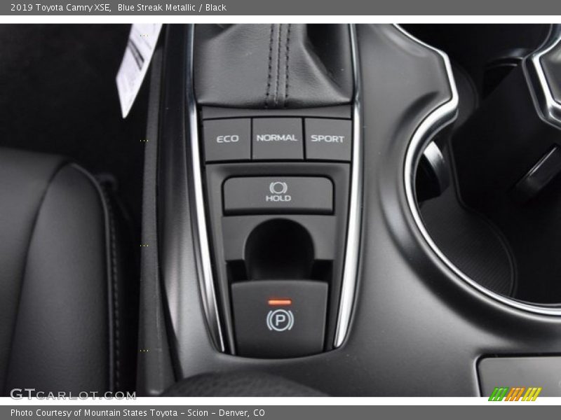 Blue Streak Metallic / Black 2019 Toyota Camry XSE