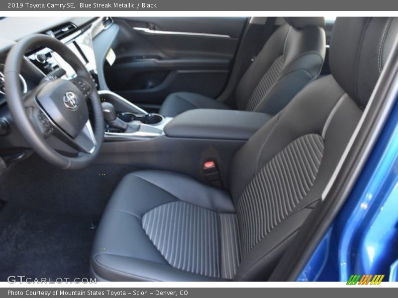 Blue Streak Metallic / Black 2019 Toyota Camry SE
