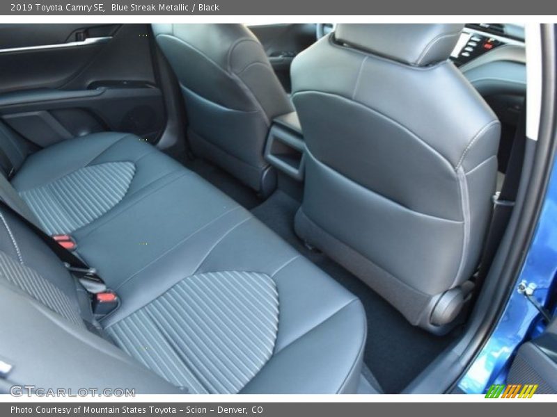Blue Streak Metallic / Black 2019 Toyota Camry SE