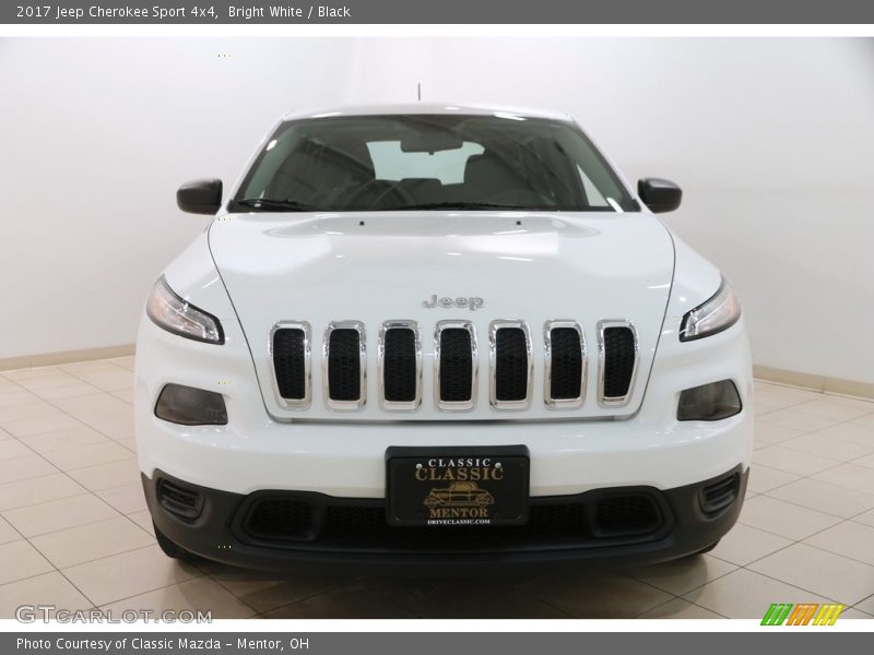 Bright White / Black 2017 Jeep Cherokee Sport 4x4