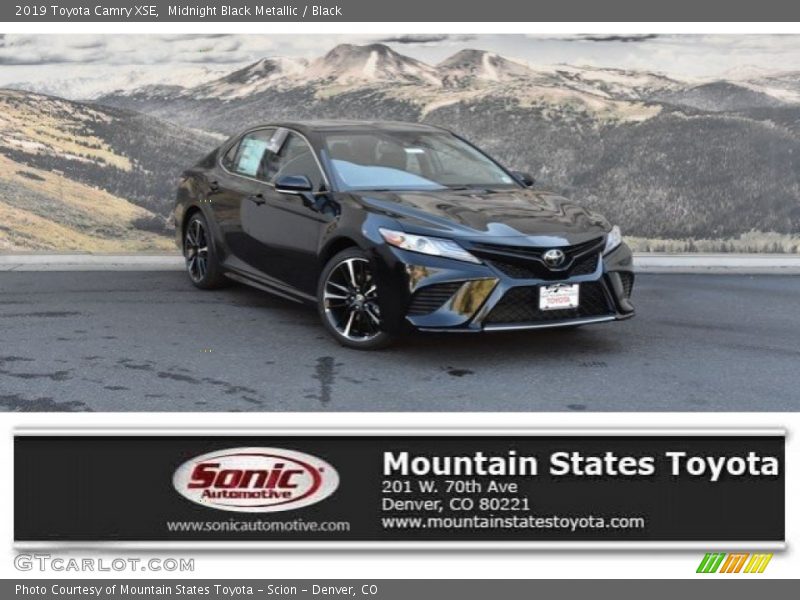 Midnight Black Metallic / Black 2019 Toyota Camry XSE