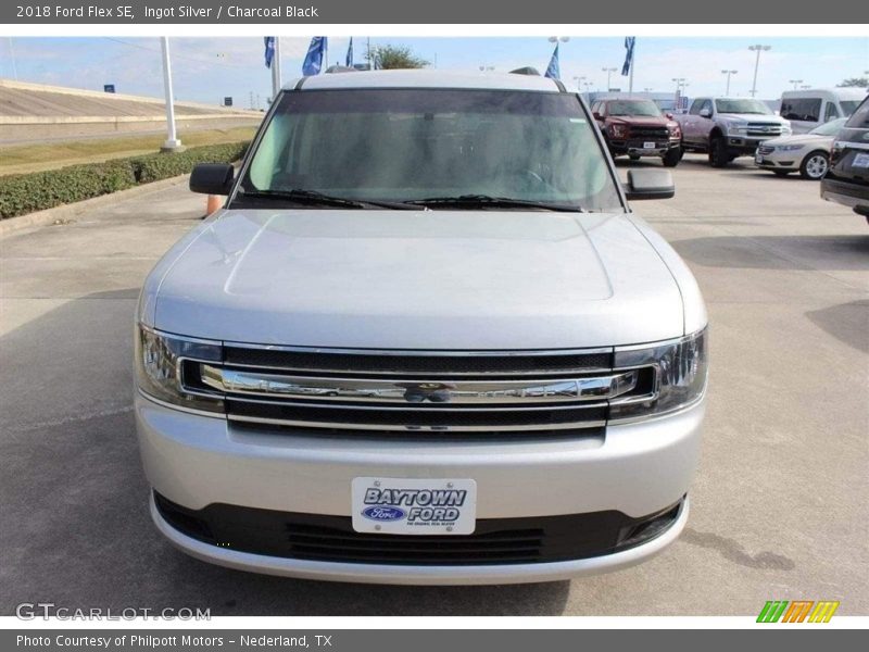 Ingot Silver / Charcoal Black 2018 Ford Flex SE