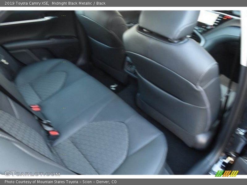 Midnight Black Metallic / Black 2019 Toyota Camry XSE