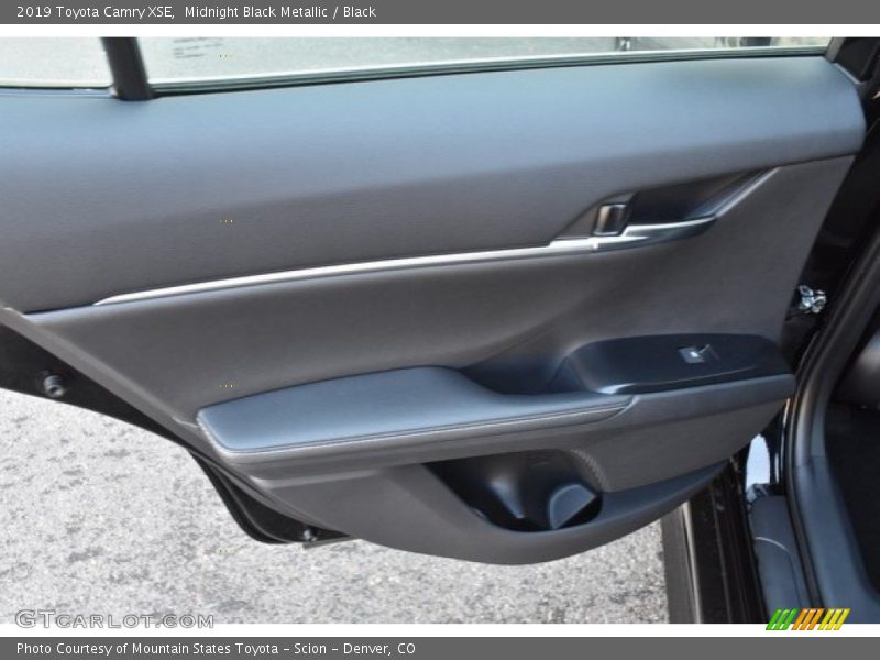 Midnight Black Metallic / Black 2019 Toyota Camry XSE