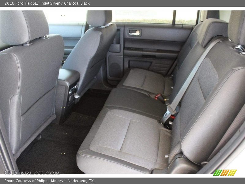 Ingot Silver / Charcoal Black 2018 Ford Flex SE