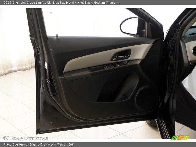 Blue Ray Metallic / Jet Black/Medium Titanium 2016 Chevrolet Cruze Limited LS