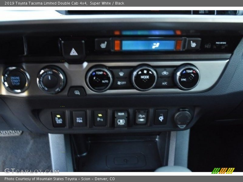 Super White / Black 2019 Toyota Tacoma Limited Double Cab 4x4