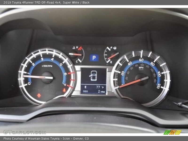 Super White / Black 2019 Toyota 4Runner TRD Off-Road 4x4