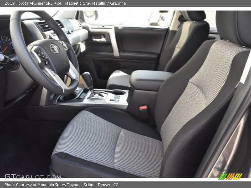 Magnetic Gray Metallic / Graphite 2019 Toyota 4Runner SR5 4x4