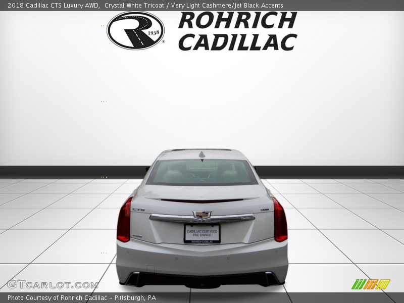 Crystal White Tricoat / Very Light Cashmere/Jet Black Accents 2018 Cadillac CTS Luxury AWD