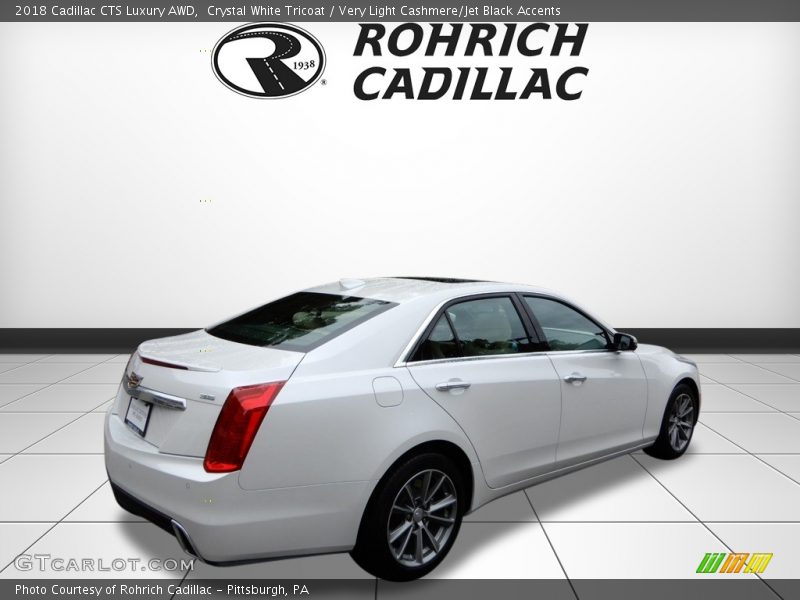 Crystal White Tricoat / Very Light Cashmere/Jet Black Accents 2018 Cadillac CTS Luxury AWD