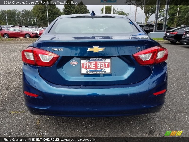 Pacific Blue Metallic / Black 2019 Chevrolet Cruze LT