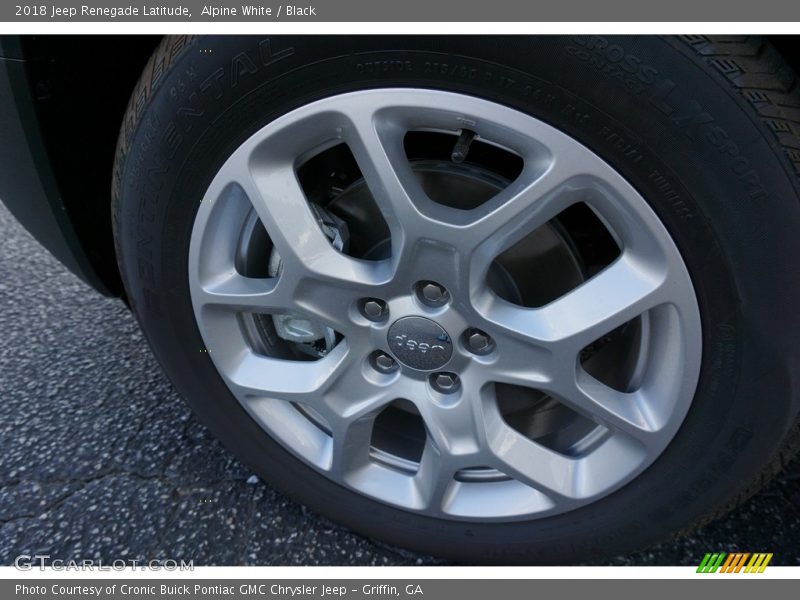 Alpine White / Black 2018 Jeep Renegade Latitude