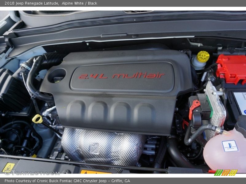 Alpine White / Black 2018 Jeep Renegade Latitude