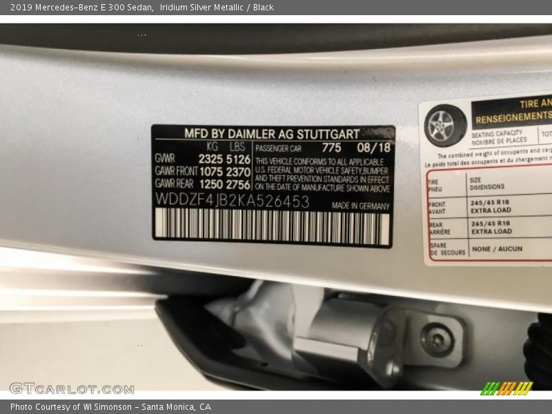 Iridium Silver Metallic / Black 2019 Mercedes-Benz E 300 Sedan