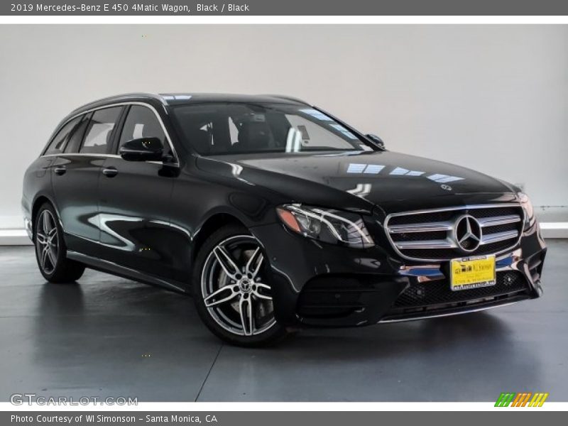 Front 3/4 View of 2019 E 450 4Matic Wagon