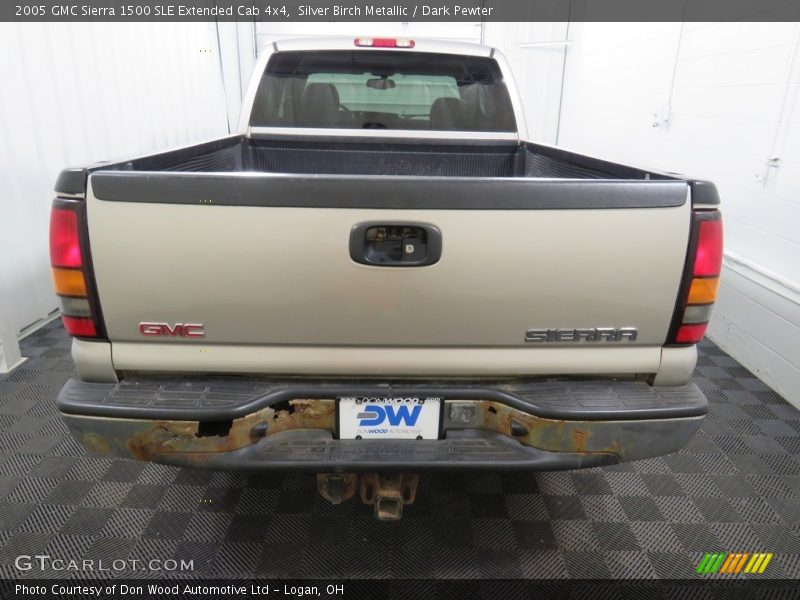 Silver Birch Metallic / Dark Pewter 2005 GMC Sierra 1500 SLE Extended Cab 4x4