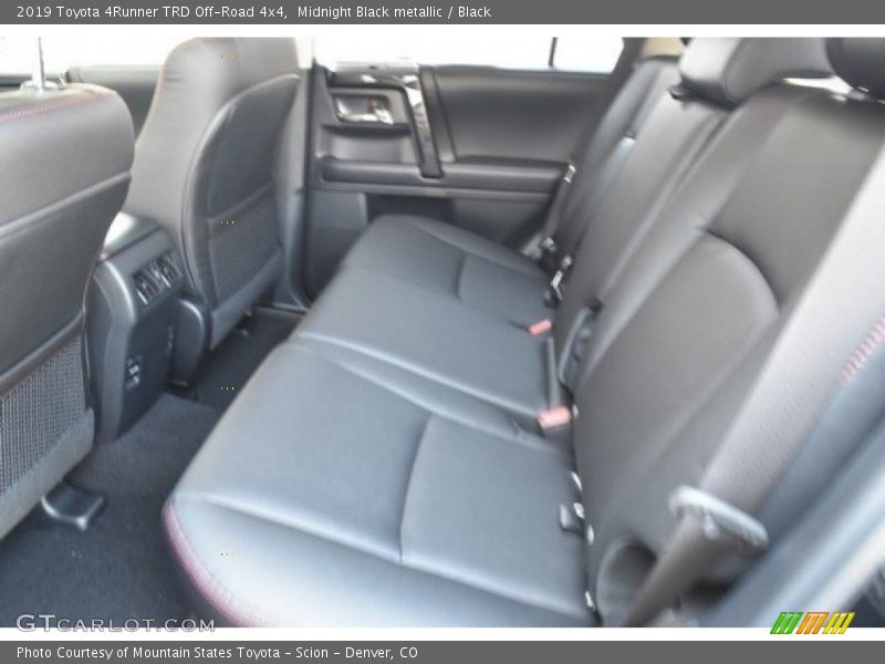 Midnight Black metallic / Black 2019 Toyota 4Runner TRD Off-Road 4x4