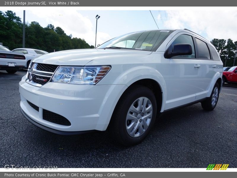 Vice White / Black 2018 Dodge Journey SE
